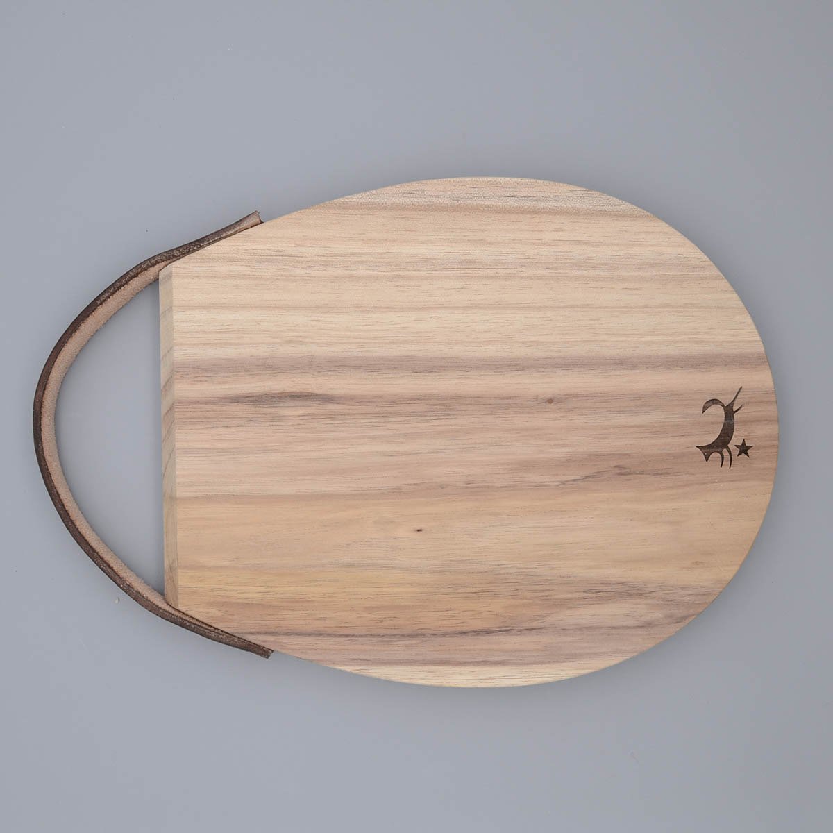 Mezzalluna Board with Leather Handle