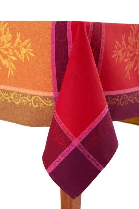 Jacquard Woven Olivia Jaune Rouge Rectangle Table Cloth