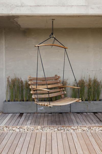 Oak Love Seat Swing with Black yachting rope